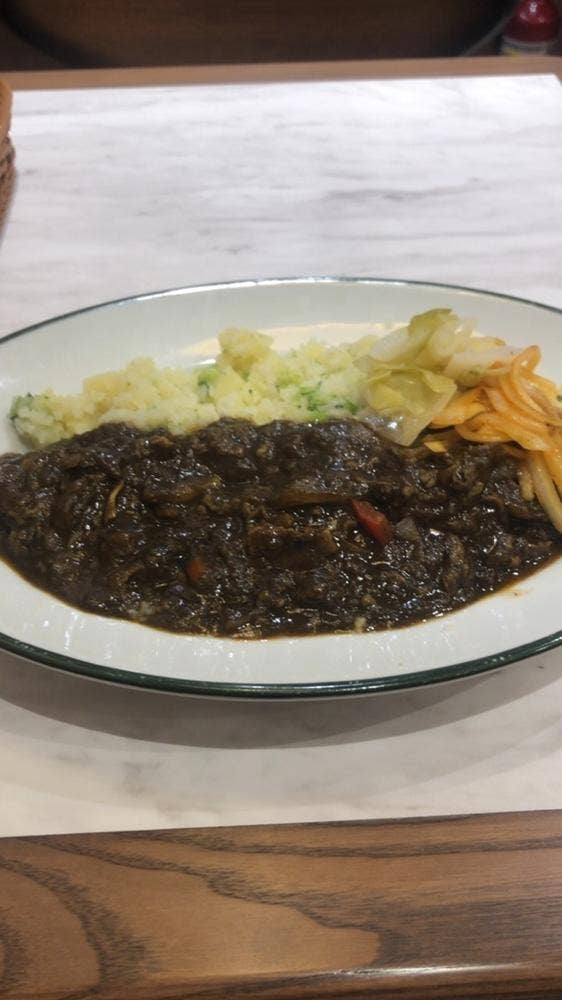 もう〜とりこ しあわせのビーフカレー 浅草中央店