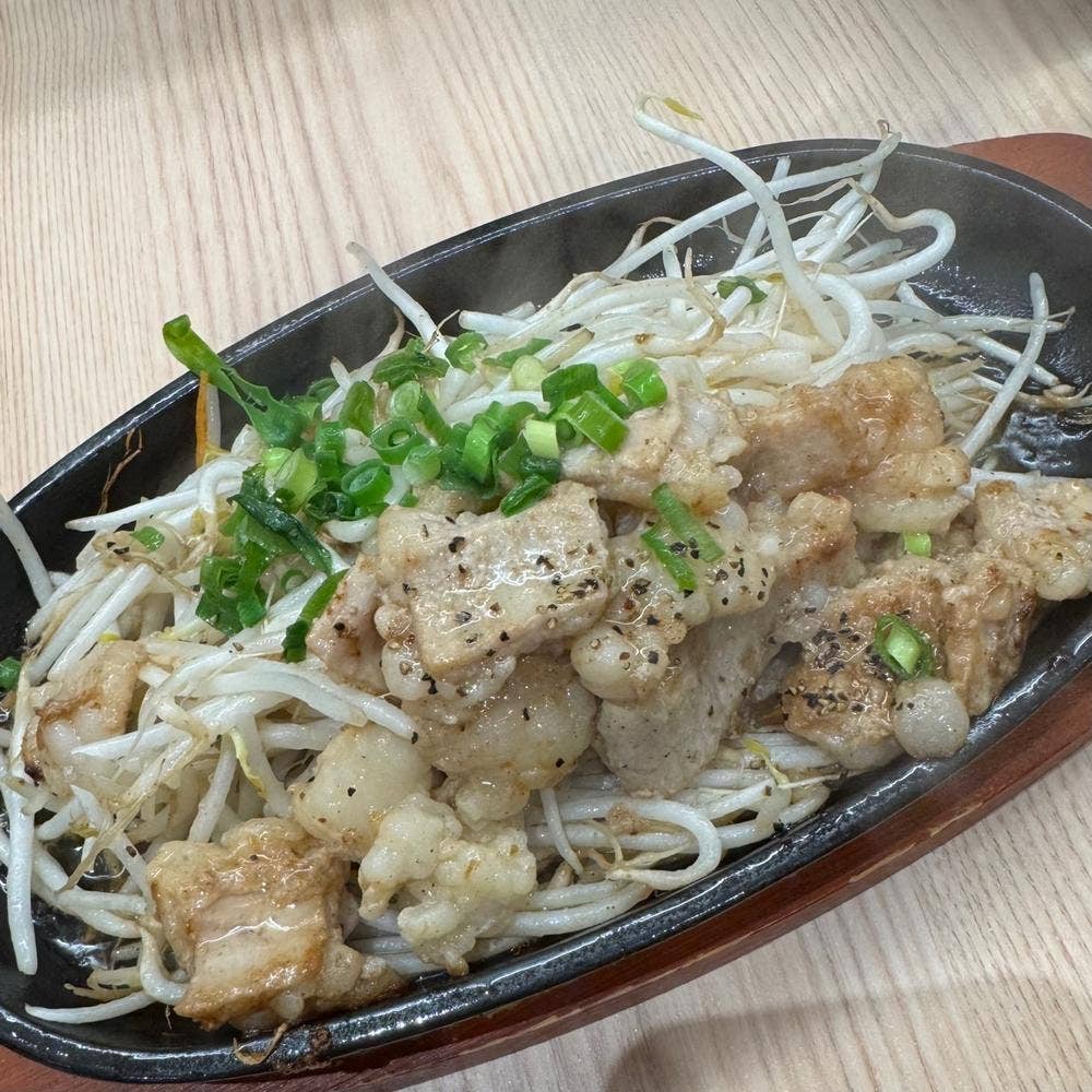 鉄板ホルモン蟻月 東京駅店