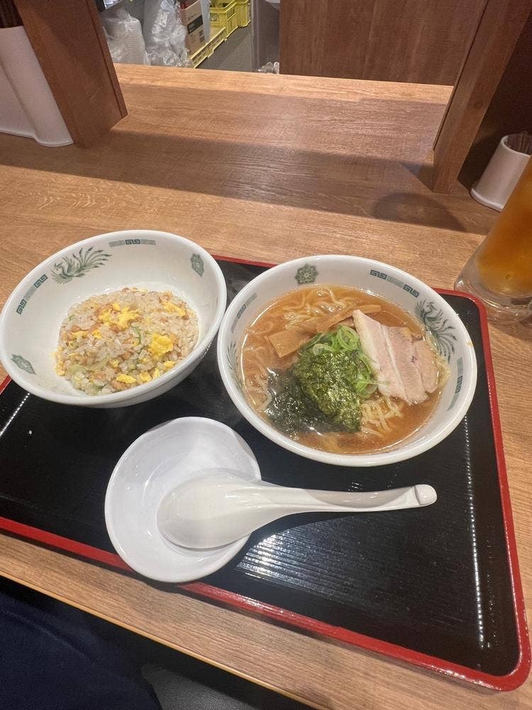 日高屋 東村山店