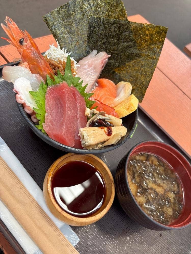 魚太郎 本店 市場食堂