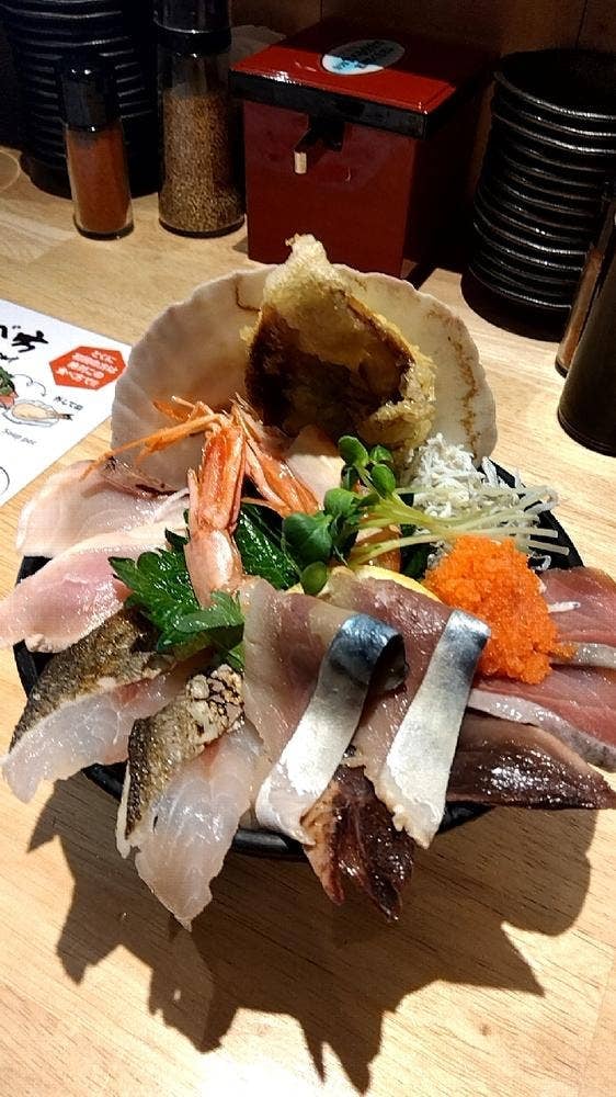 どんぶり次郎 生田新道店