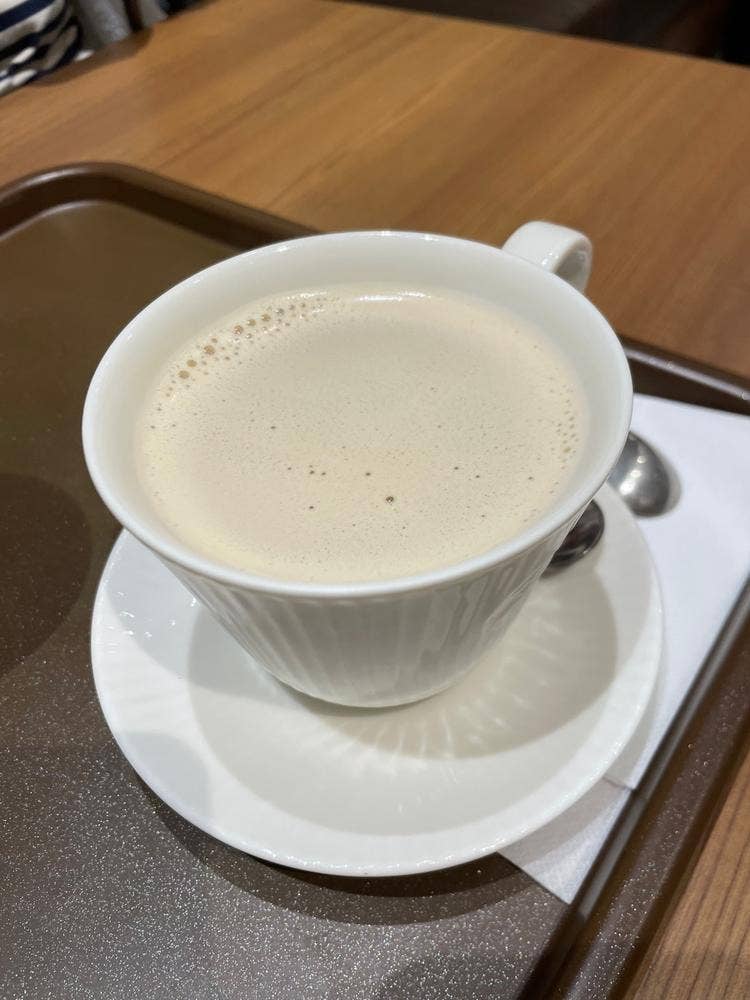 カフェ・ド・クリエ 阪急三番街店