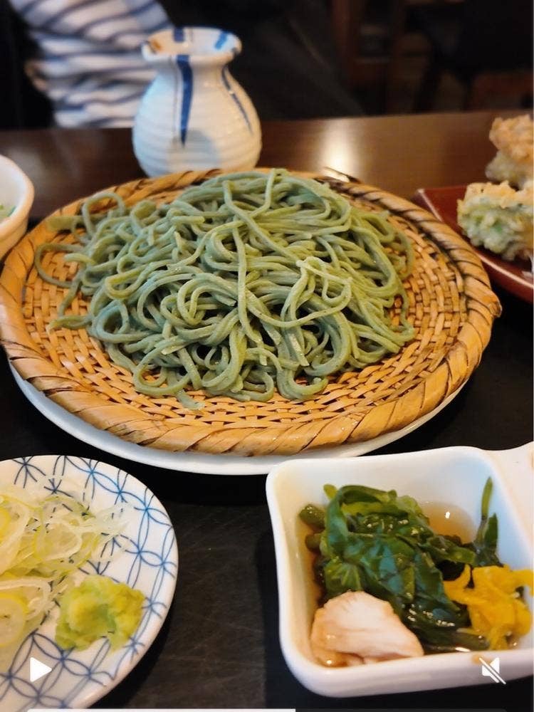 手打ちそばと比内地鶏 いな穂