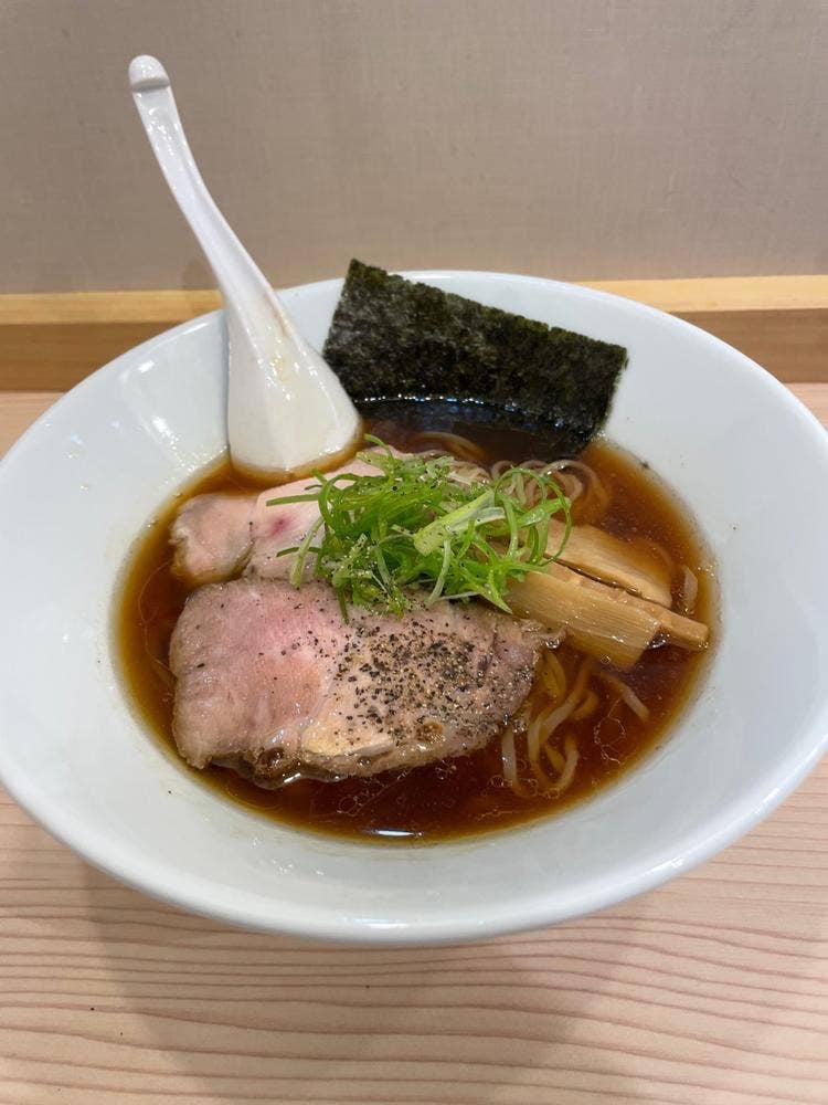 ラーメンLab ろじっく