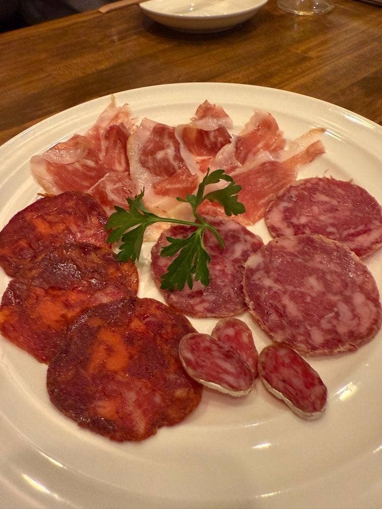 もんなか バル プエルタ 門前仲町店