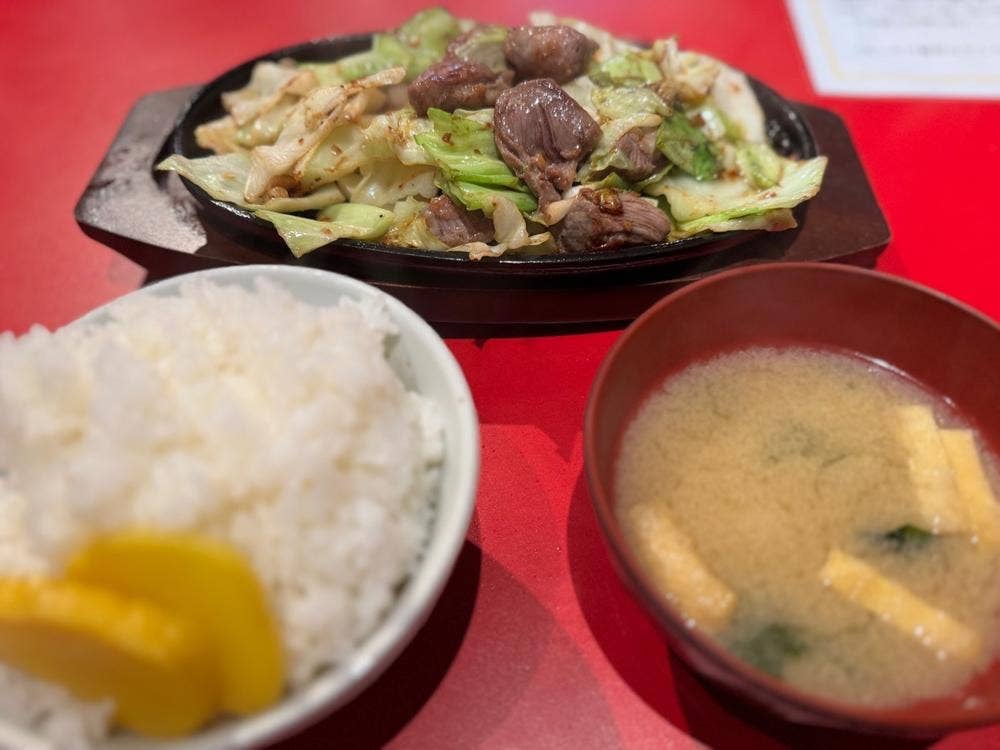 鉄板焼肉 三冠王