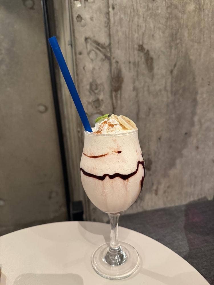 シーシャカフェ ema.