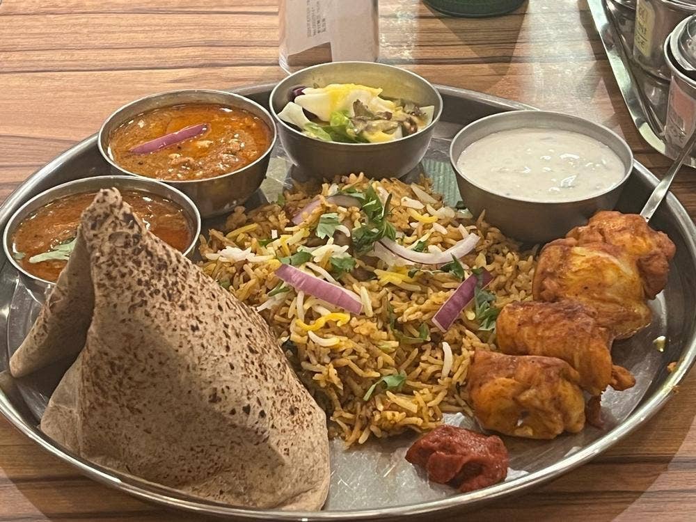 エリックサウス 金山カレー&ビリヤニセンター