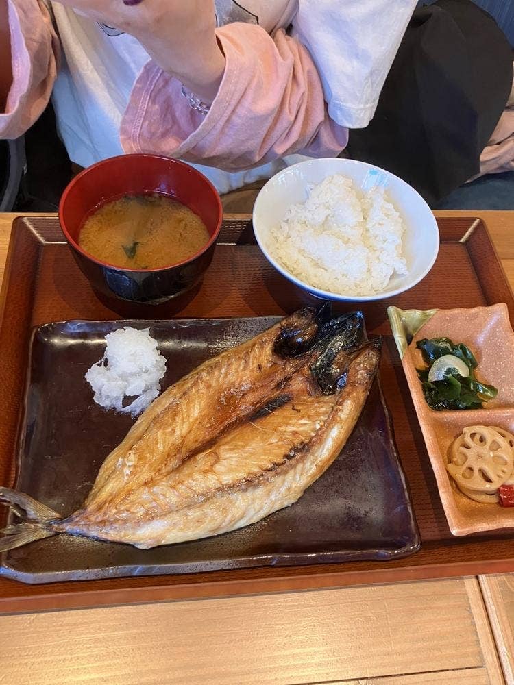 熱田ひもの食堂/サラマンダー酒場