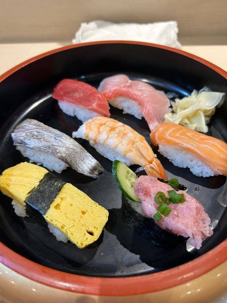 佐島水産 みなとみらいグランドセントラルテラス店