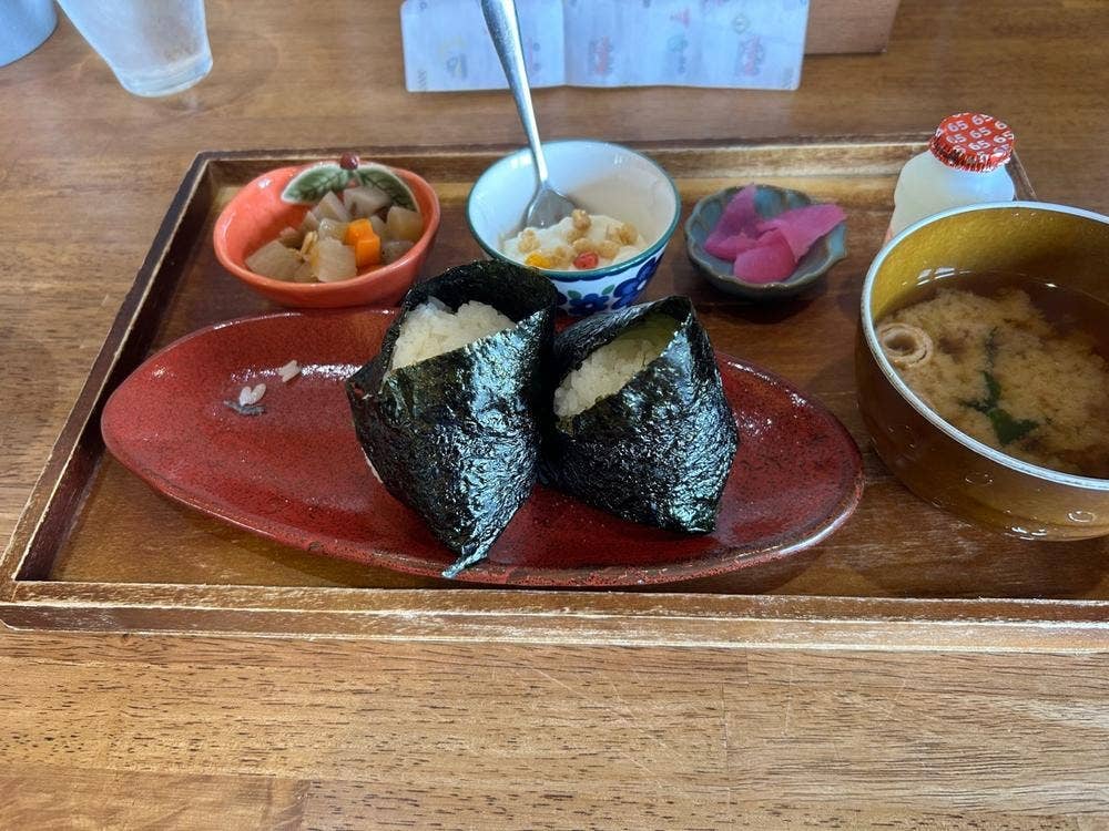 食堂カフェ 瀬里奈