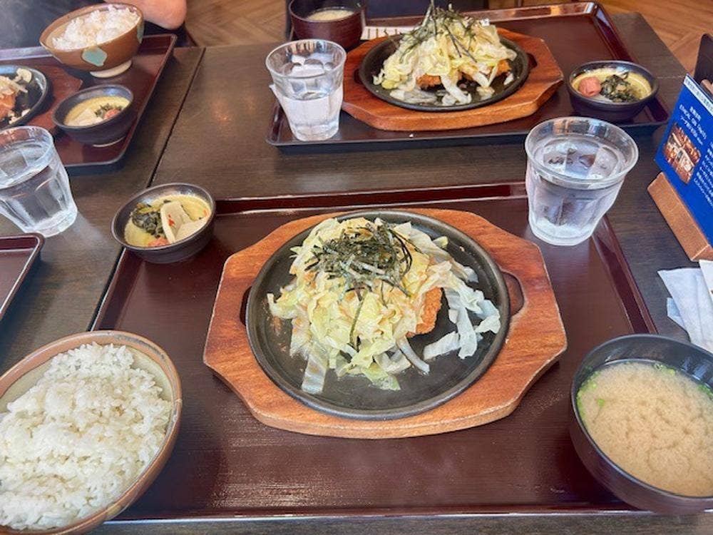 とんかつ茶づけ すずや 新宿本店