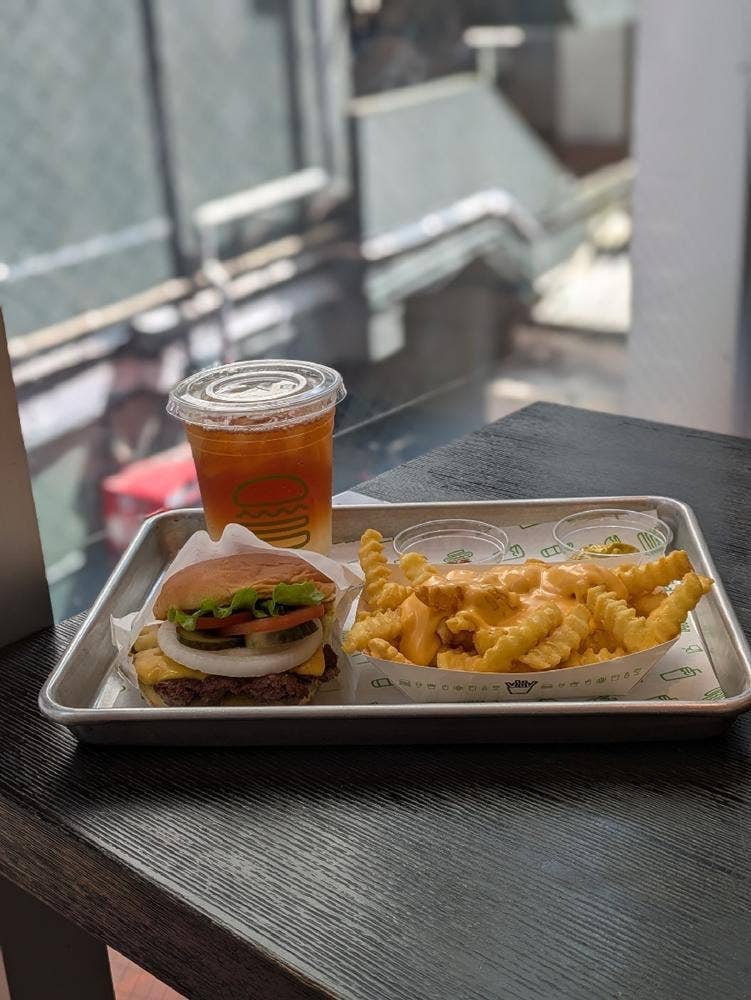 SHAKE SHACK 渋谷店