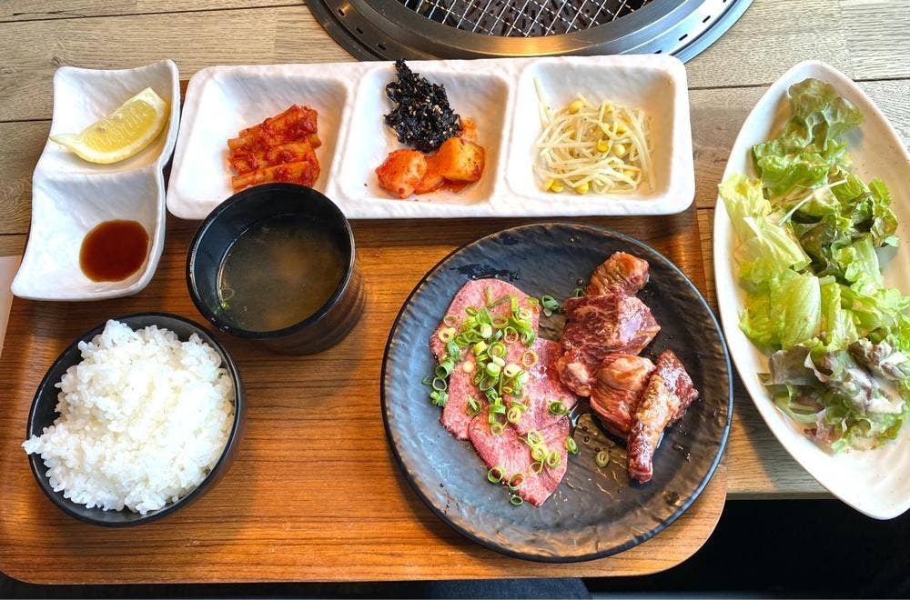 焼肉ダイニング 神戸カグラ