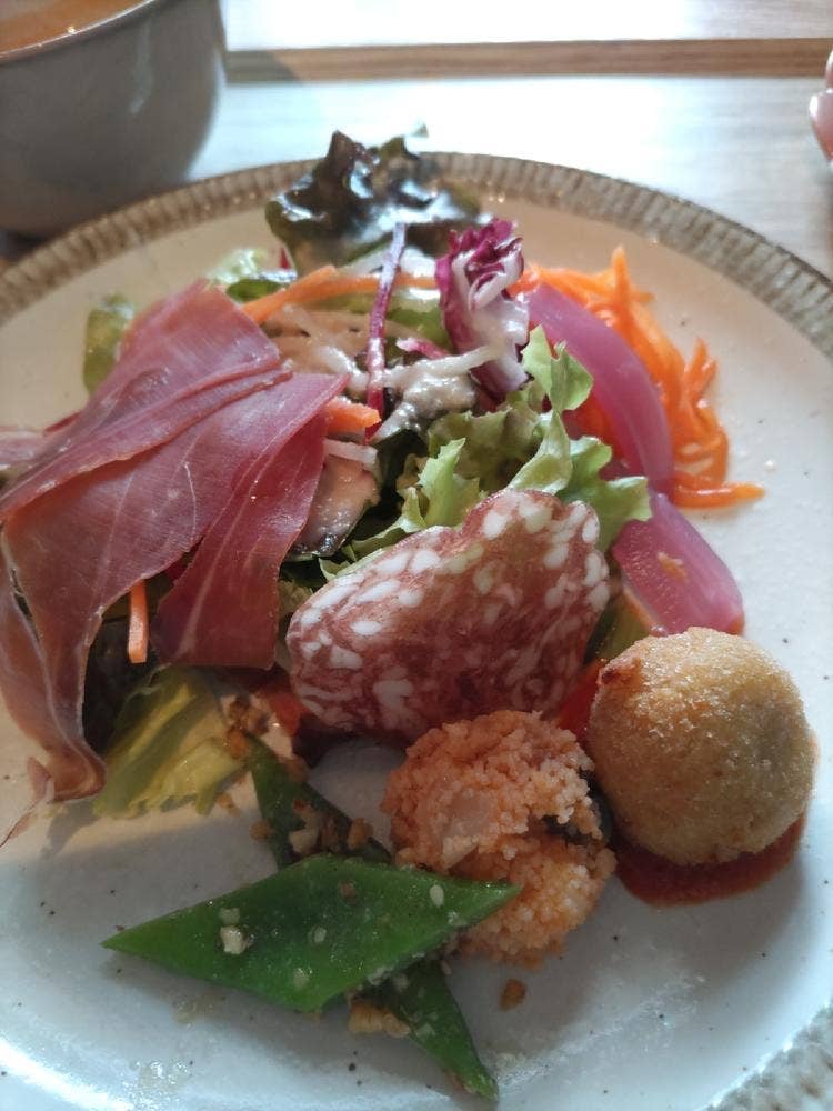 スーリール食堂