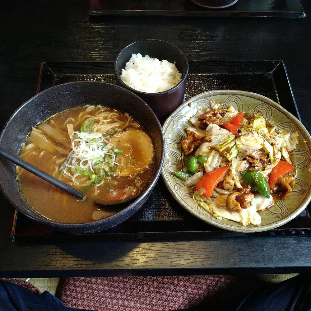 五味八珍 大井松田店