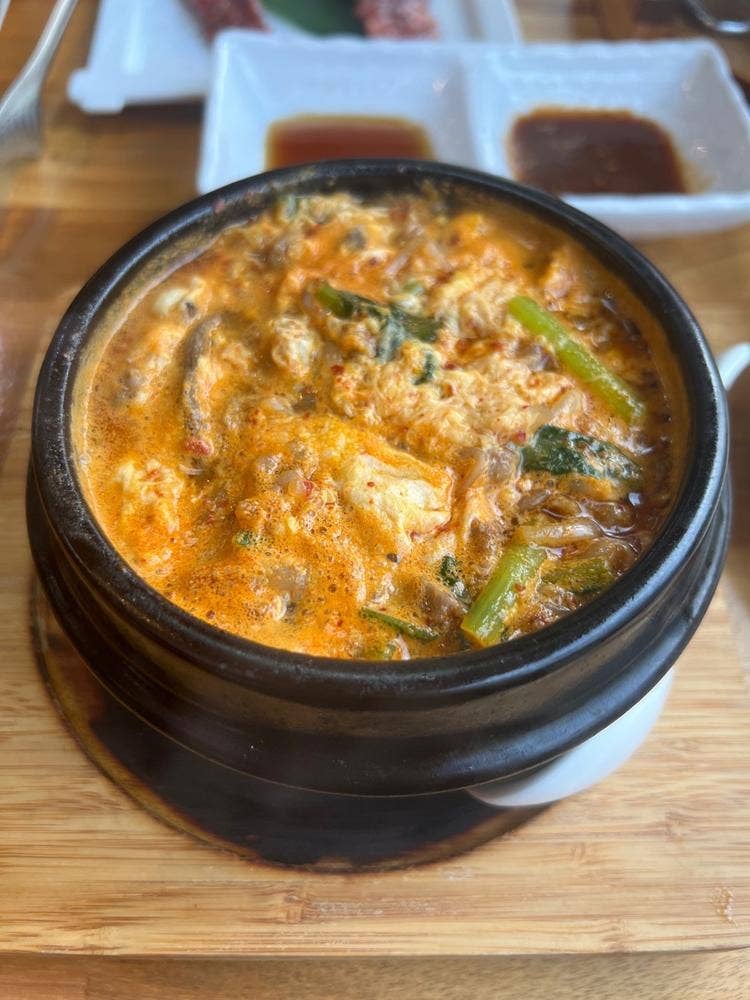 YAKIYAKI 乾杯酒場