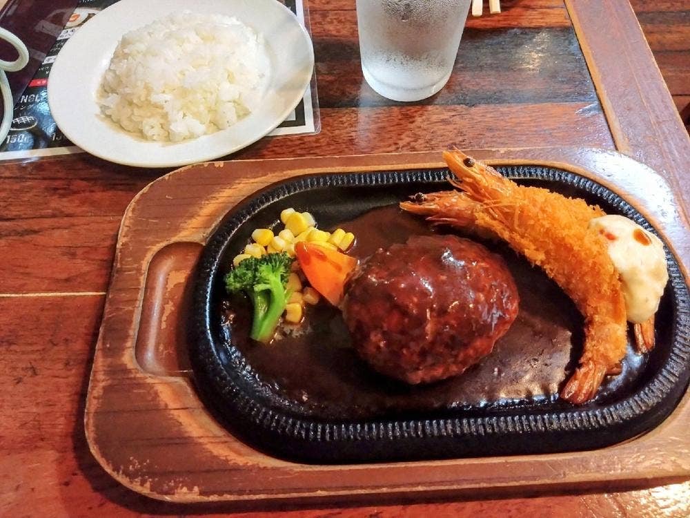 手作りハンバーグ ラルコーン 魚町店