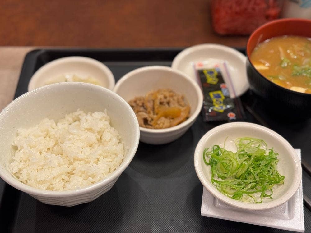 松屋 春日店