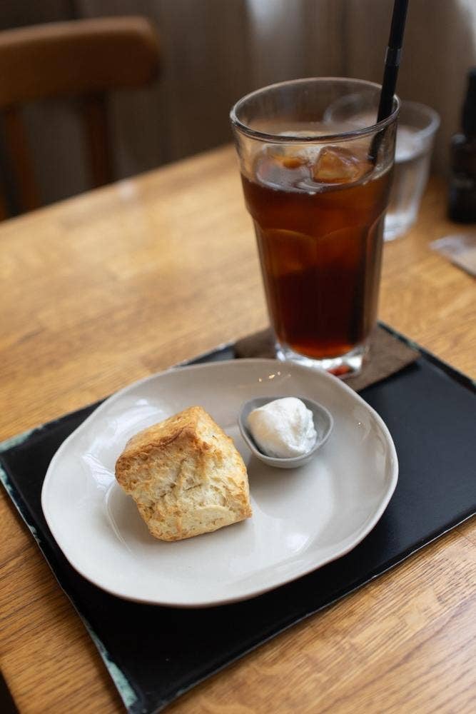 HOLT COFFEE & TREATS