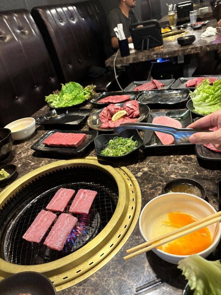 焼肉 麓の宮 なんば道頓堀店