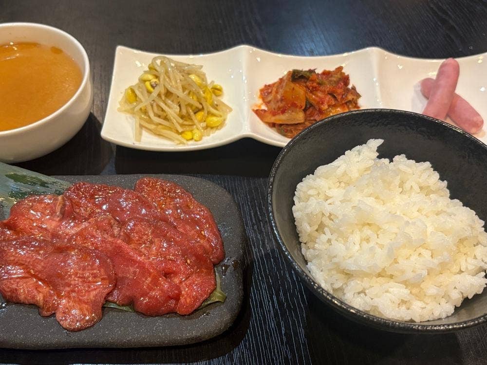 焼肉 つか本