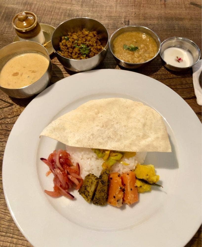 シャンディニバスカフェ