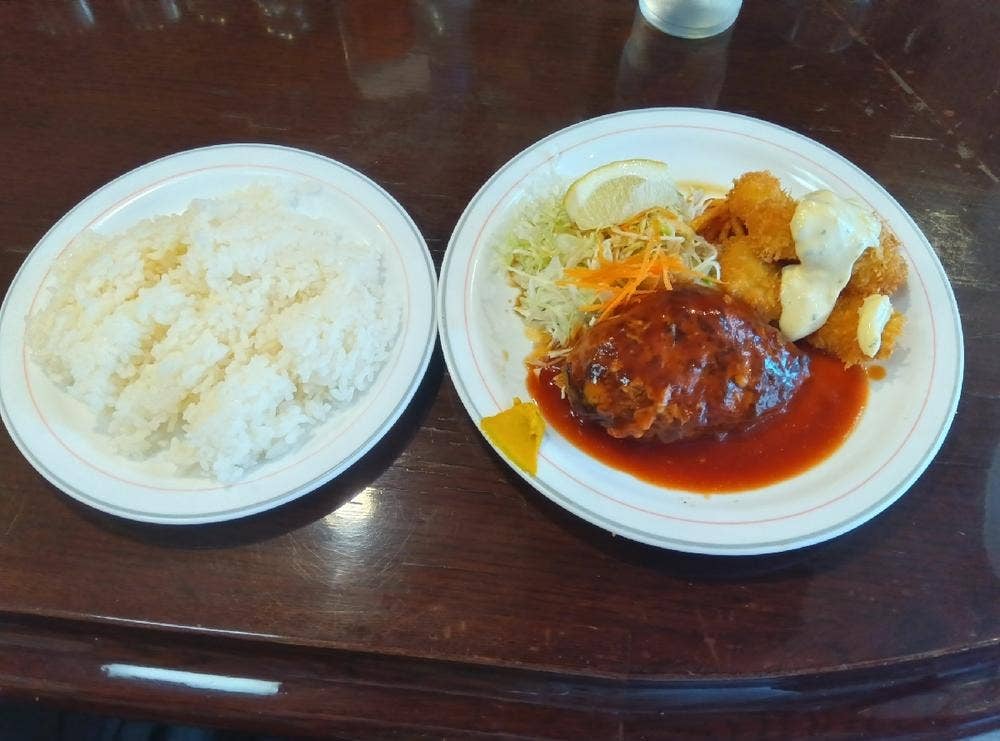 ハンバーグの店 ベア 蔵前店