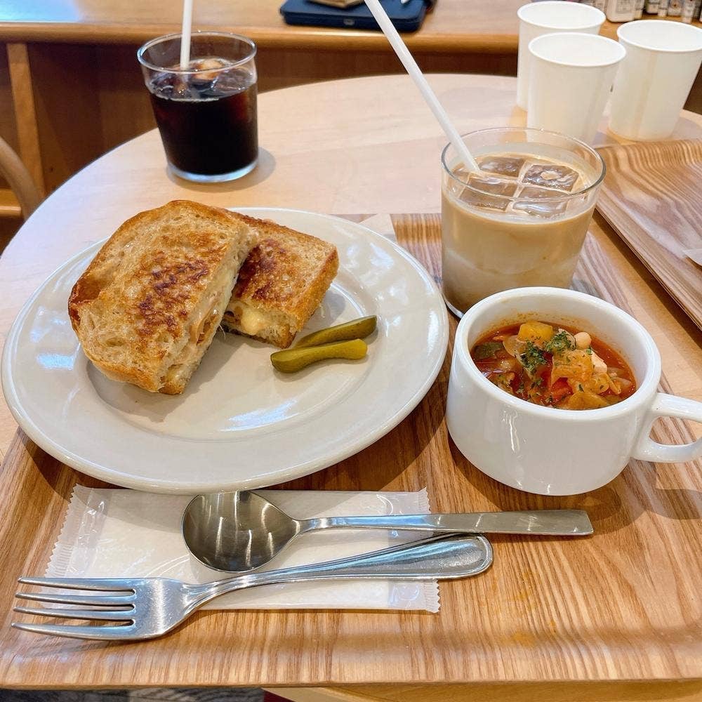 サンドイッチとコーヒー ampere 荻窪店