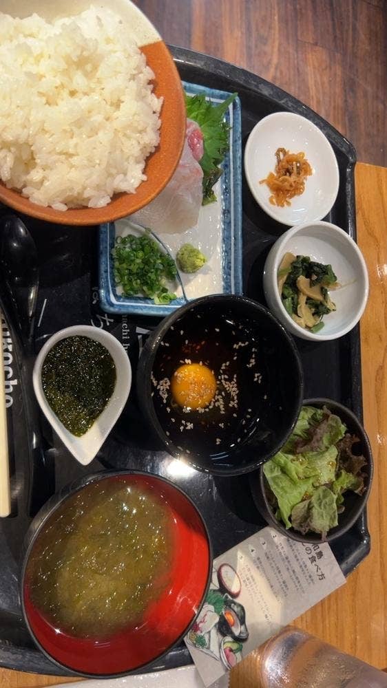 四国味遍路 88屋 丸の内店