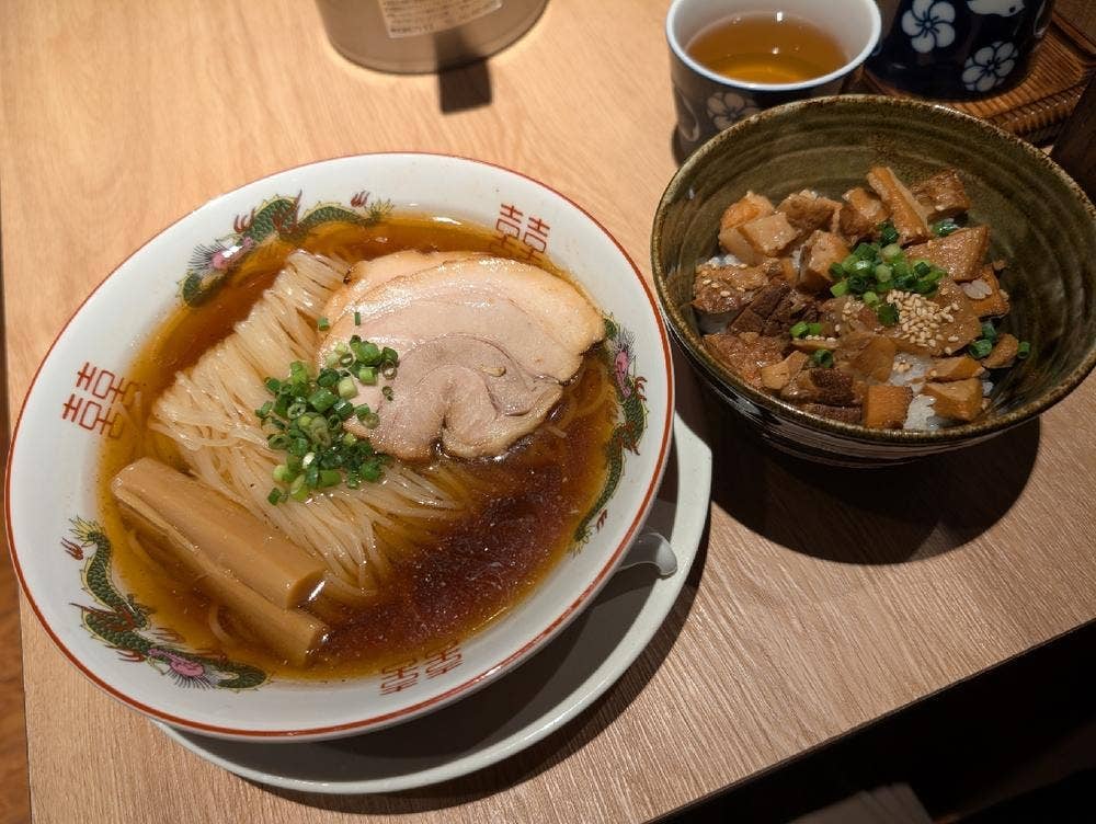 鯛塩そば 灯花 聖蹟桜ヶ丘SC店