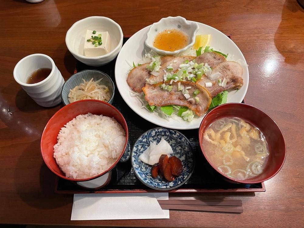 かどい