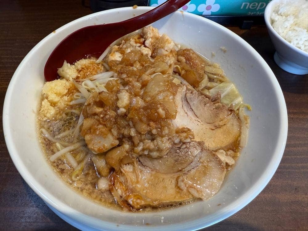 豚ラーメン 一歩前へ