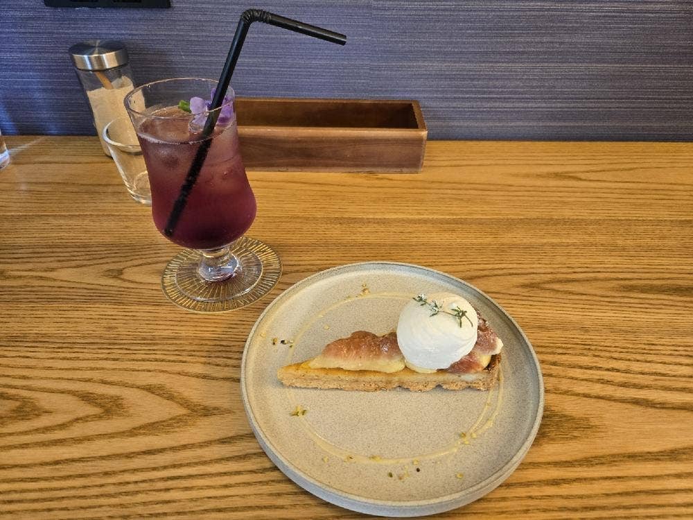 cafe kakitsubata