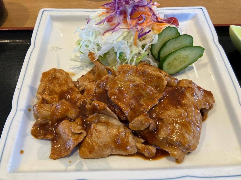 レストラン アカショウビン