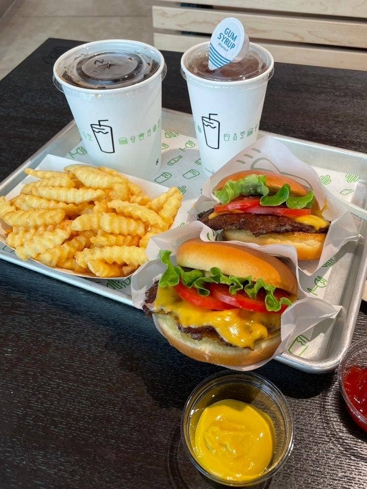 SHAKE SHACK 三井アウトレットパーク木更津店