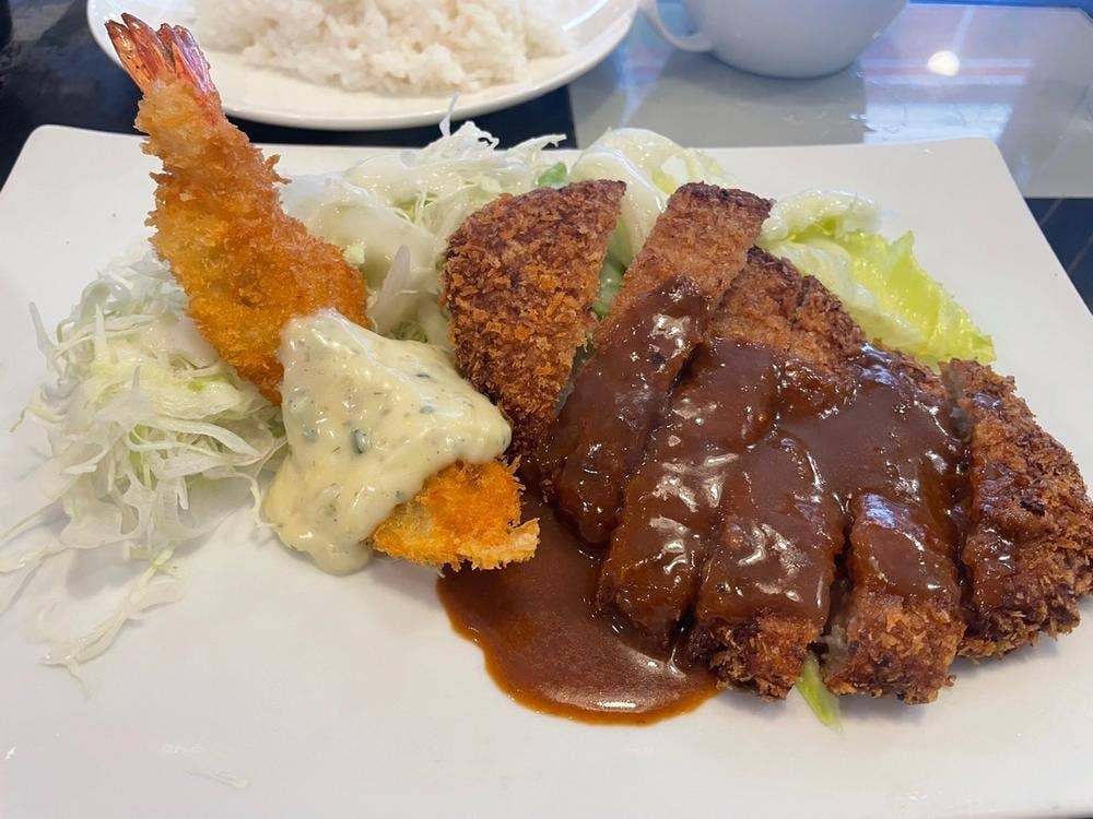 グリル＆喫茶 土佐勝