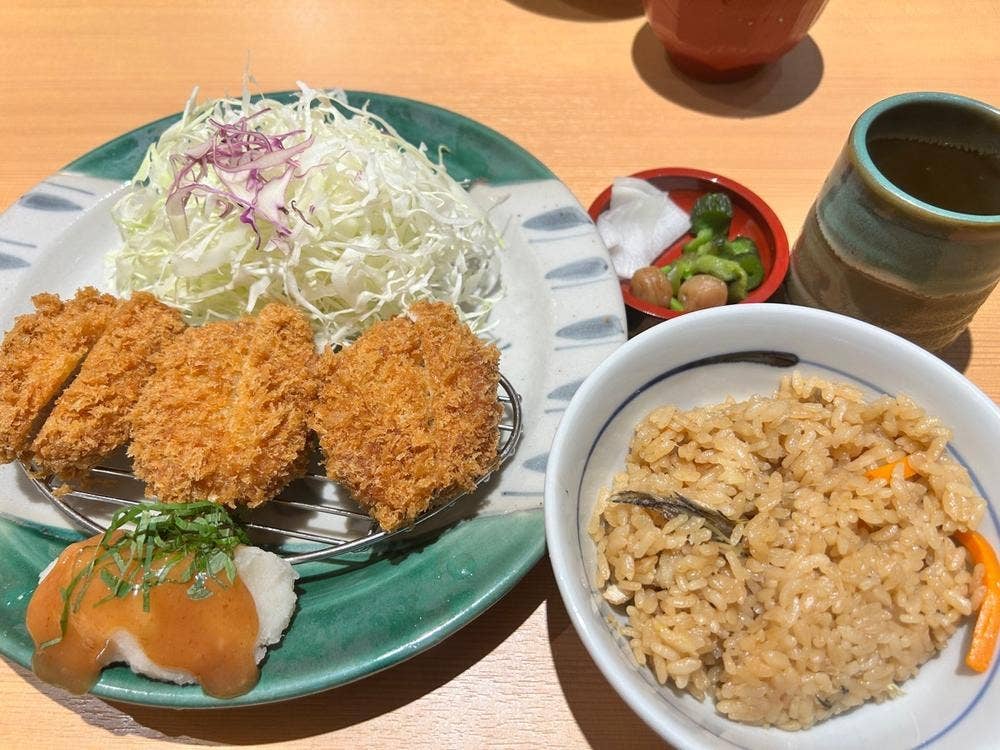厚切りとんかつ よし平 座間店