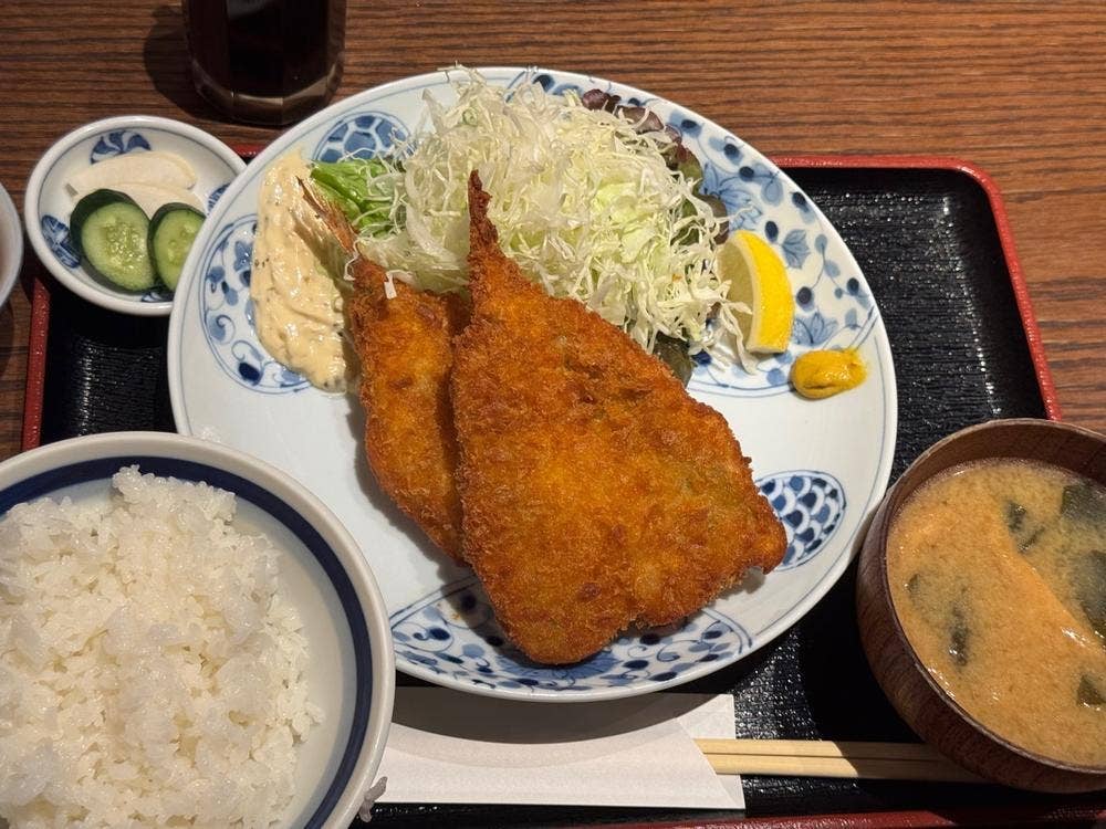 ヒカリ屋 深川ギャザリア店