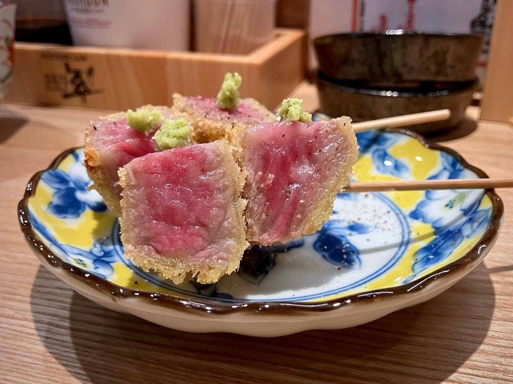 立ち飲み 肉処 大阪ブラウン LINKS UMEDA店