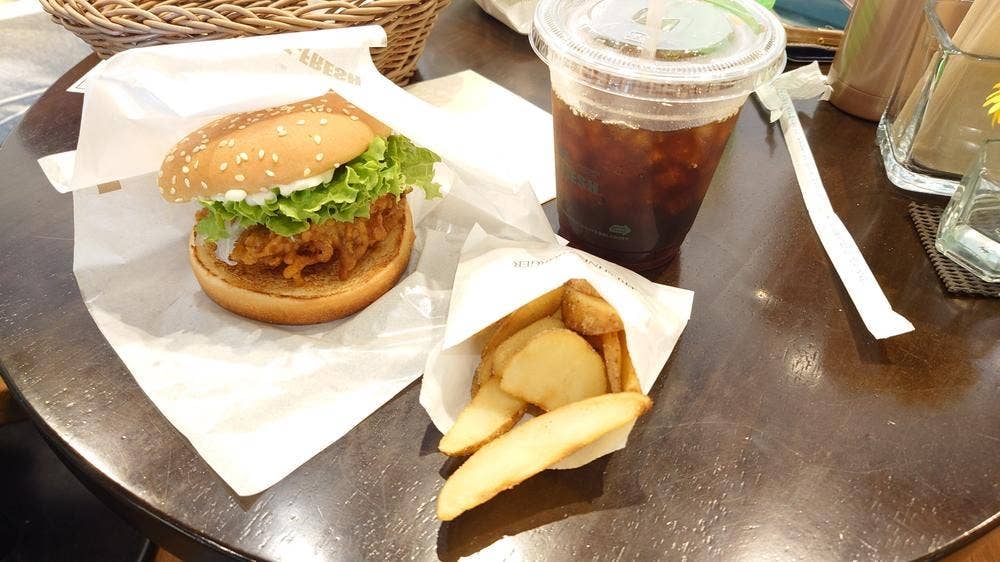 フレッシュネスバーガー 三宮中央通り店