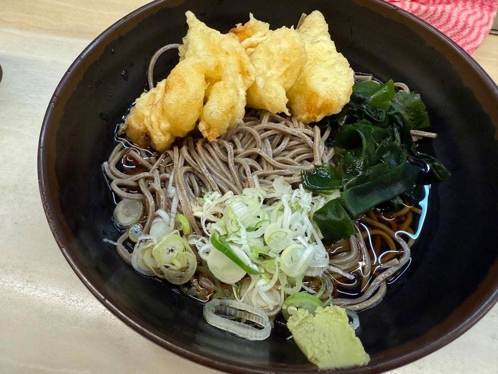 立ち食いそば・うどん よつば