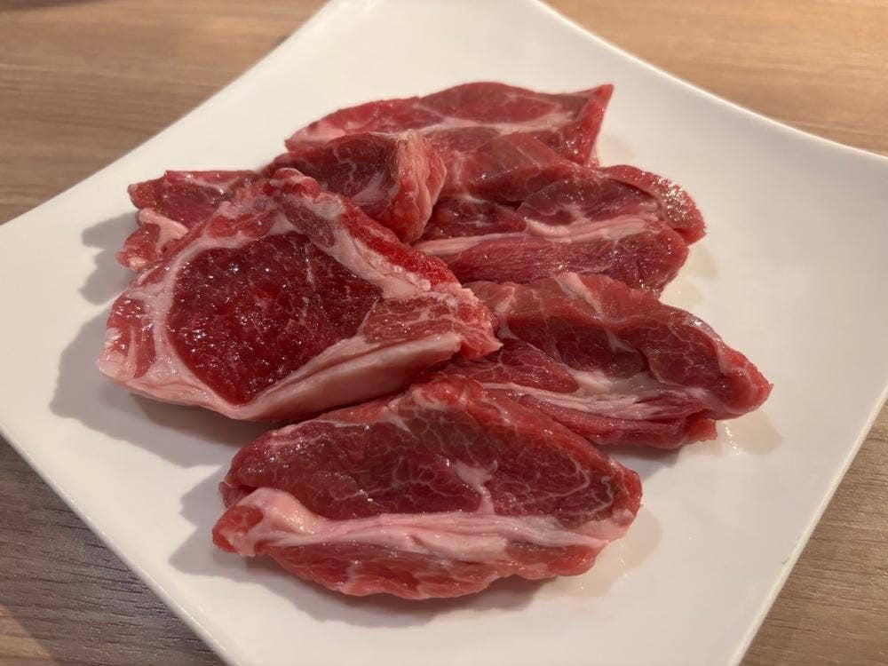 ひげのうし南5条店