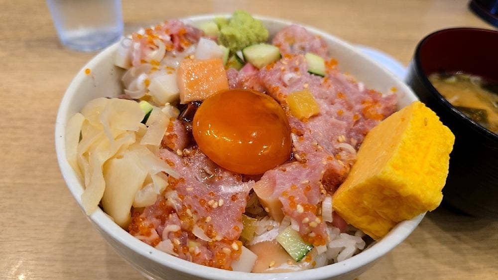 海鮮どんぶり処 心