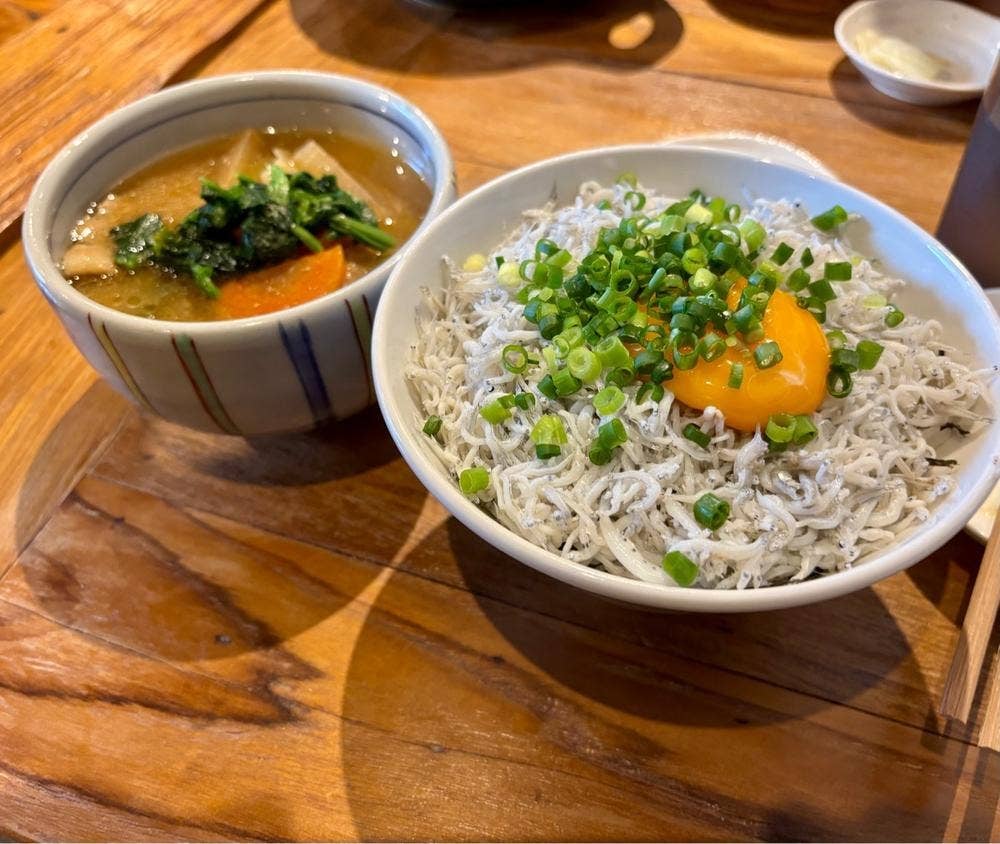 煮込み居酒屋 寅 西新橋店