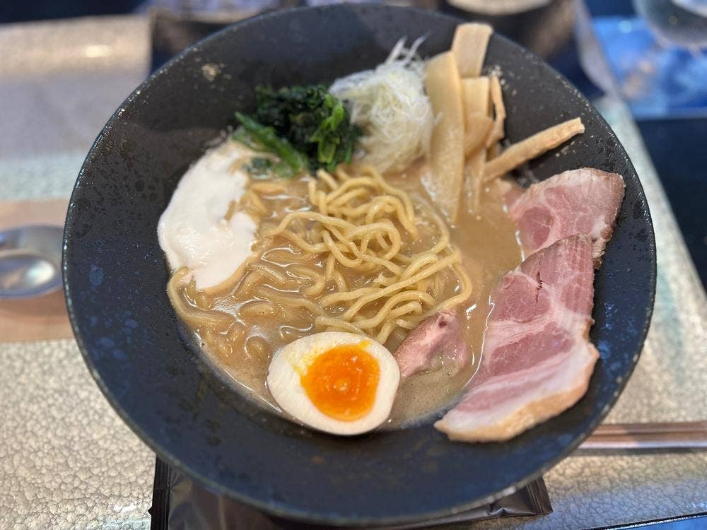 女性のためのラーメン屋『麺屋 クリーム女子』