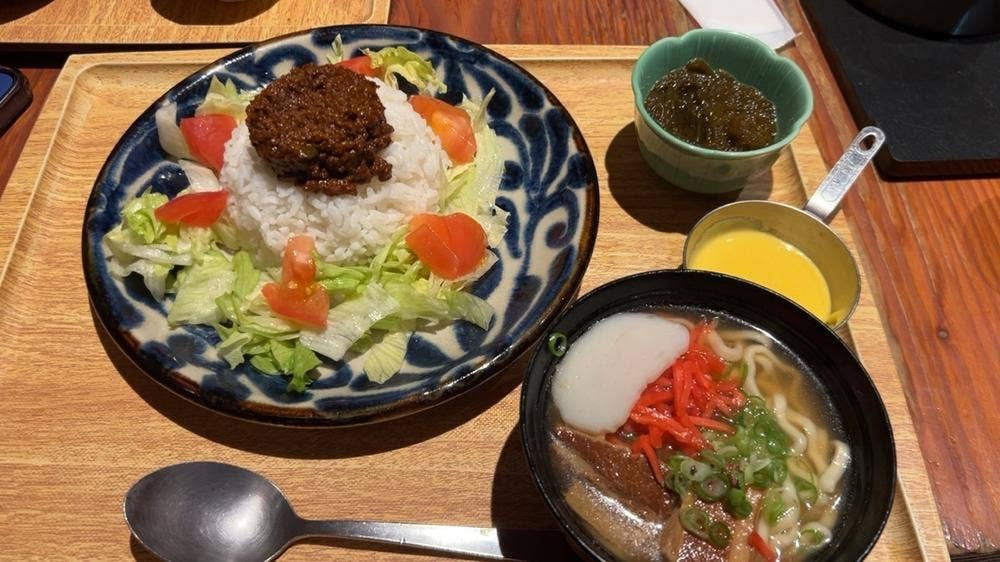 沖縄家庭料理と泡盛 島ぬ風