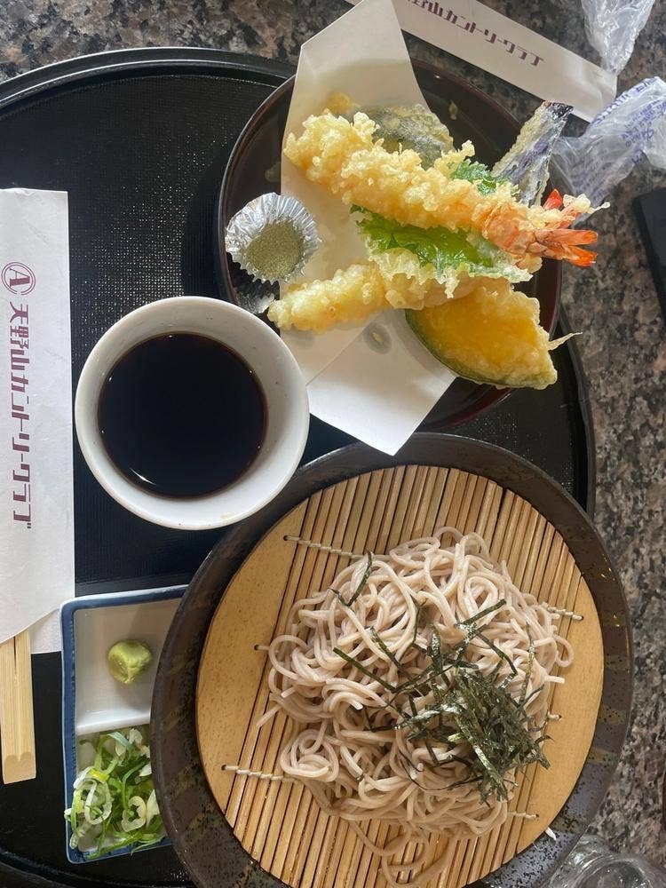 天野山カントリークラブ レストラン