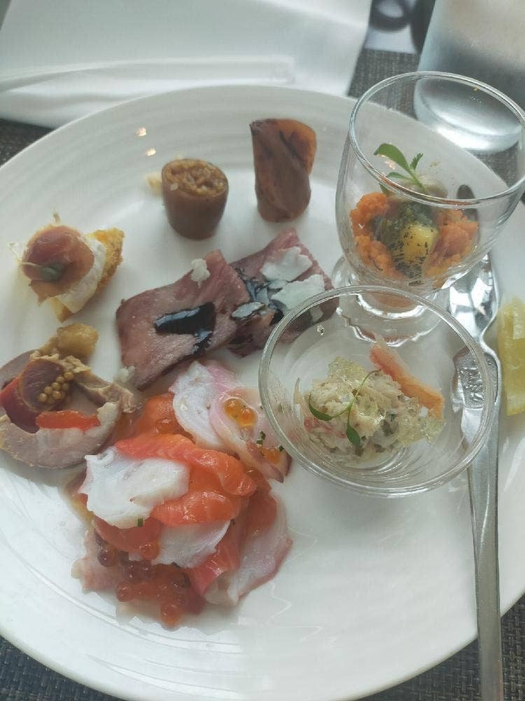 セリーズ コンラッド東京