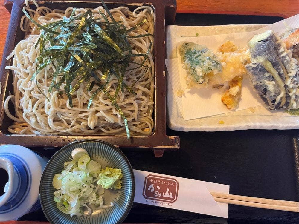 かみ山